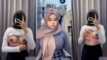 Bokep Jilbab Tiktoker Pamer Dada poster